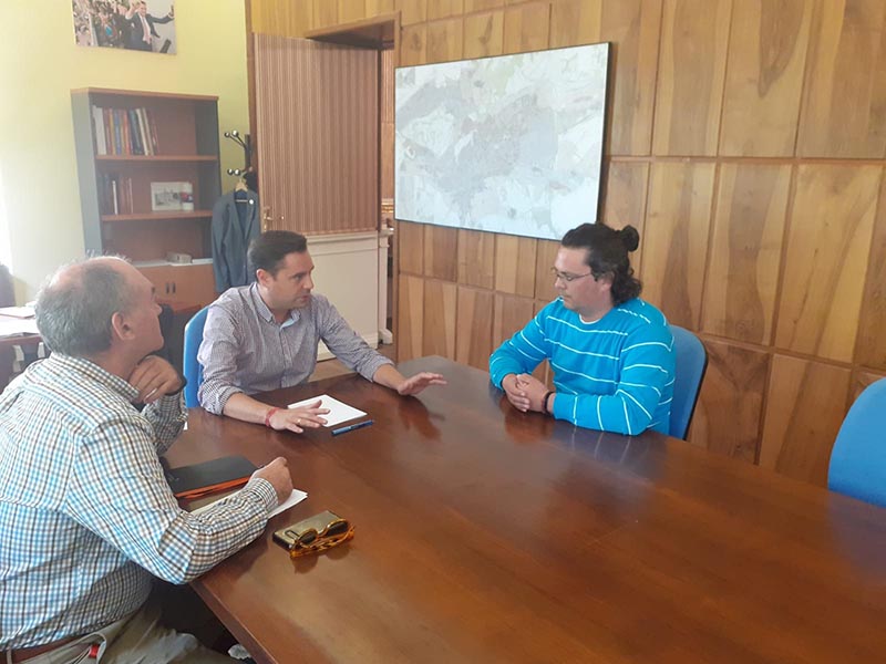 El Alcalde se muestra confiado en que la primera fase de los trabajos para solucionar las filtraciones de agua en Villatoro comience antes de finalizar el año