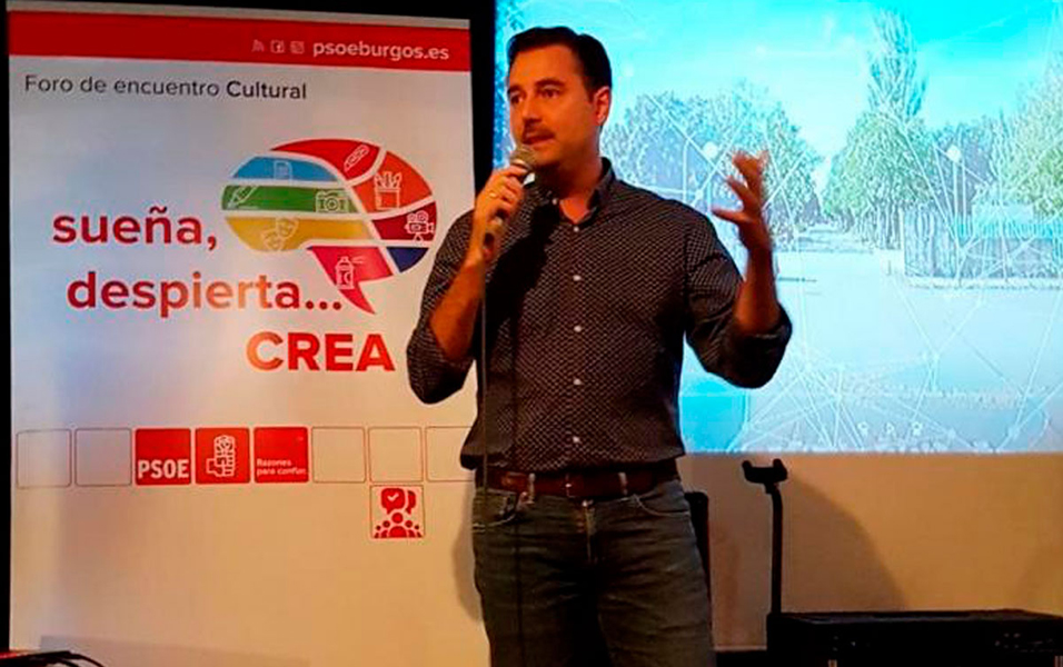 El Foro de encuentro Cultural organizado por el PSOE reúne a más de medio centenar de creadores burgaleses